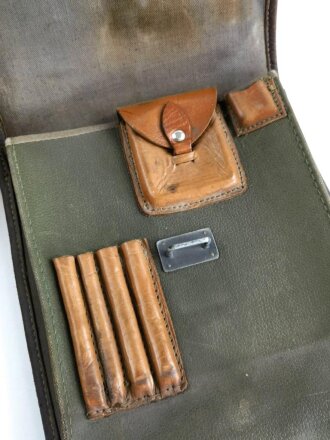 Russland UDSSR 2.Weltkrieg, Kartentasche aus Ersatzmaterial, datiert 1940.  Ungereinigtes Stück