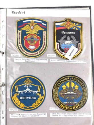 Russland UDSSR, Sammlung Ärmelabzeichen  , 8 Seiten,  auf Karton aufgetackert