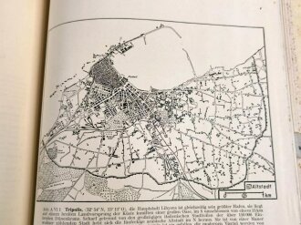 "Ägypten und Cyrenaika" Luftgeographisches Einzelheft 1.Teil, Herausgegeben vom Generalstab der Luftwaffe 1942. Einband angeschmutzt, sonst guter Zustand, etwas über DIN A4