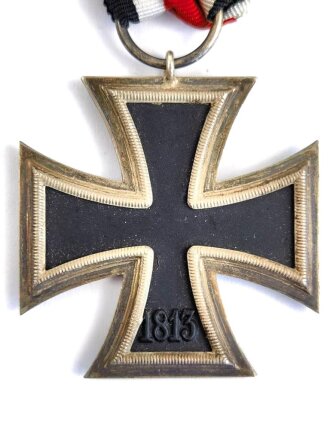 Eisernes Kreuz 2. Klasse 1939 am Band, ohne Hersteller, Hakenkreuz mit vollständiger Schwärzung