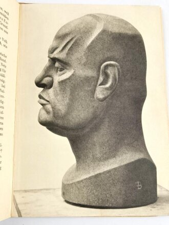 "Bei Mussolini - eine Bildnisstudie", 1934 mit 225 Seiten, stark gebraucht, Einband lose