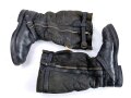 Luftwaffe , Paar Stiefel für fliegendes Personal , stark getragenes Paar mit diversen Reparaturstellen. Sohlenlänge 30,5cm. Ungereinigt, Reissverschlüsse nur teilweise gängig