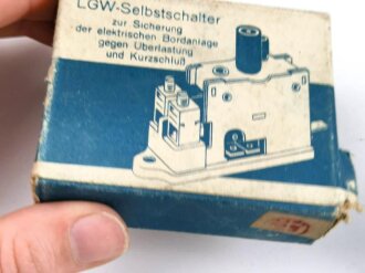 Luftwaffe Selbstschalter zur Sicherung der elektrischen Bordanlage gegen Überlastung und Kurzschluß. FL E 5000 01, ungebrauchtes Stück in der originalen Verpackung