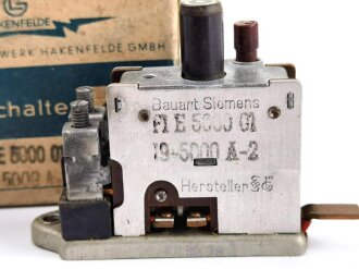 Luftwaffe Selbstschalter zur Sicherung der elektrischen Bordanlage gegen Überlastung und Kurzschluß. FL E 5000 01, ungebrauchtes Stück in der originalen Verpackung