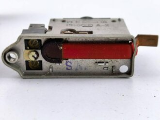 Luftwaffe Selbstschalter zur Sicherung der elektrischen Bordanlage gegen Überlastung und Kurzschluß. FL E 5000 01, ungebrauchtes Stück in der originalen Verpackung