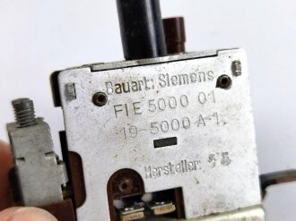 Luftwaffe Selbstschalter zur Sicherung der elektrischen Bordanlage gegen Überlastung und Kurzschluß. FL E 5000 01, ungebrauchtes Stück in der originalen Verpackung