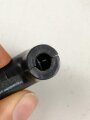 Stecker aus Preßmasse, ohne Bezeichnung, Gehäusebreite 20mm. Ungebraucht, sie erhalten ein (1) Stück