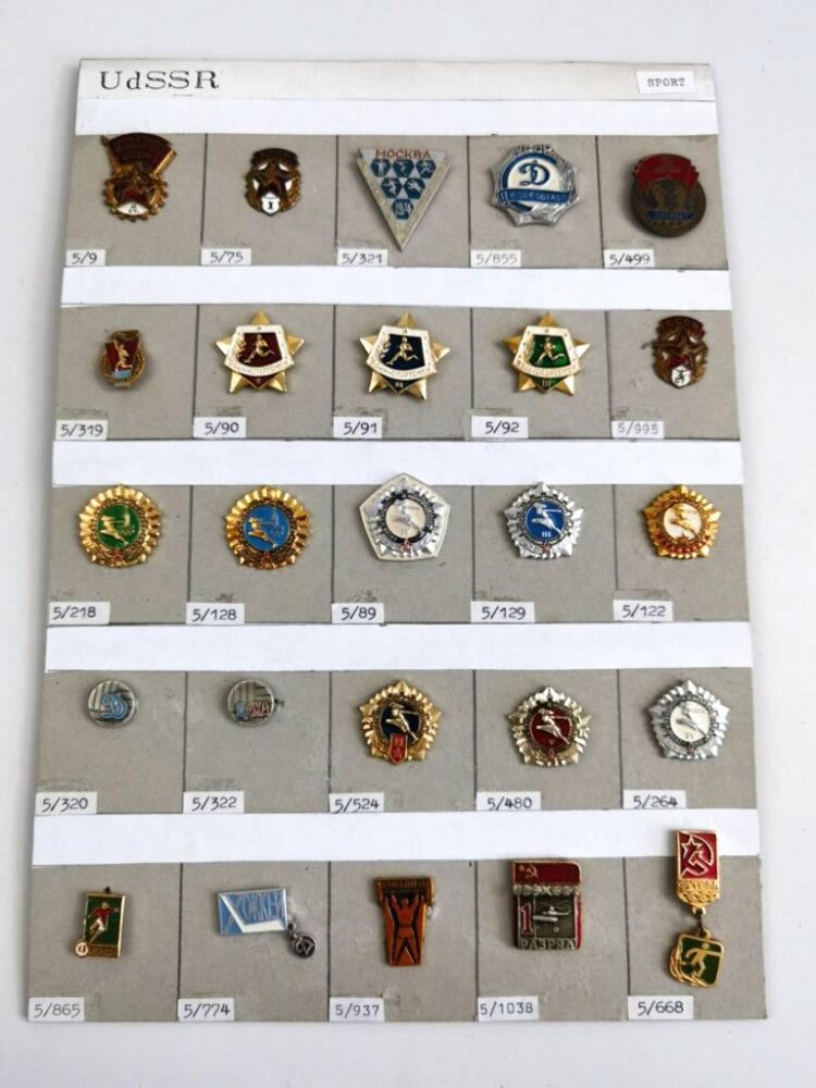 Russland UDSSR, Sammlung 25 Stück Abzeichen zum Thema