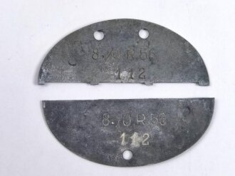 Erkennungsmarke Zink eines Angehörigen " 8./J.G.56 " 8. Jäger Regiment 56, gebrochen in zwei teile