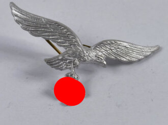 Luftwaffe, Adler für eine Schirmmütze aus Aluminium, sehr guter Zustand