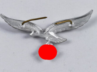 Luftwaffe, Adler für eine Schirmmütze aus Aluminium, sehr guter Zustand