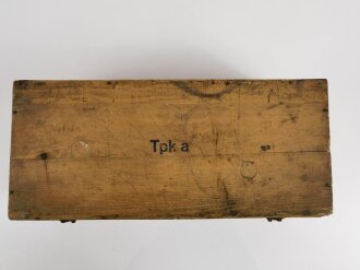 Transportkasten "Tpk a" zum Kleinfunksprecher d ( Dorette ) der Wehrmacht. Originallack