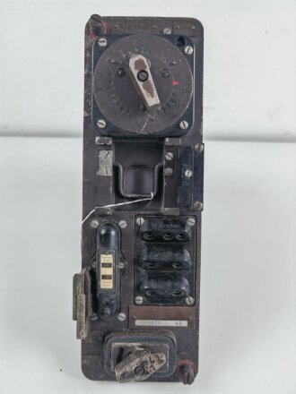 Feldfunkgerät b datiert 1943. Gehäuse fehlt, Funktion nicht geprüft