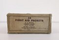 U.S. WWII, 10 first aid packets Carlisle Model red, in the original cardboard box