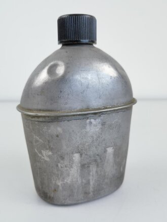 U.S. 1944 dated canteen , used