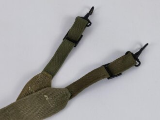 U.S. 1944 dated pair of M1944 suspenders. Unised