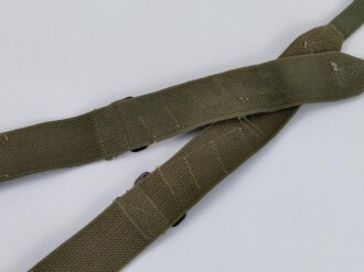 U.S. 1944 dated pair of M1944 suspenders. Unised