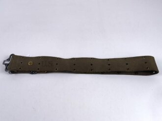 U.S. Army  Equipment belt ( pistol belt )  measures 99cm...