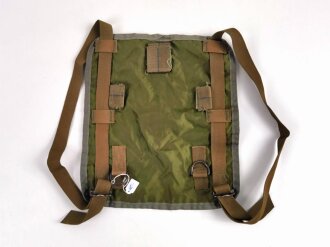 U.S. most likely Vietnam war era Sleeping gear carrier, very good condition