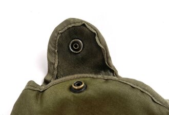 U.S. Army 1978 dated LC-2, Nylon Canteen cover