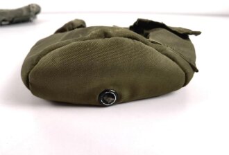 U.S. Army 1978 dated LC-2, Nylon Canteen cover