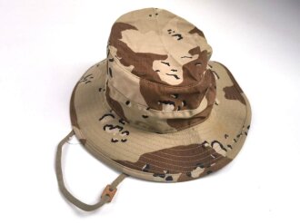 U.S. 1990 dated hat, Desert 6col. , size 7 1/4. unused