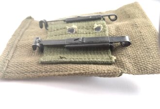 U.S. Army M-1956 magazine pouch Colt