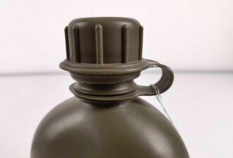 U.S. Army 1976 dated canteen, used