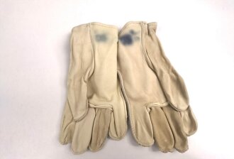 U.S. 1970 dated Gloves, Leather, Work M-1950, size 4, Unused