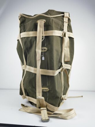 U.S. WWII Airborne , Aerial delivery drop container, Type A4. Unused, some storage wear, heavy.