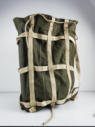 U.S. WWII Airborne , Aerial delivery drop container, Type A4. Unused, some storage wear, heavy.