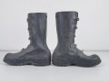 U.S. Army Pair of 1978/ 79  dated rubber overshoes, size II. Good condition