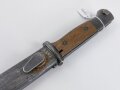 Seitengewehr M84/98 für K98 der Wehrmacht. Nummerngleiches,  getragenes Stück. Hersteller 43 asw, Halter für Koppelsschuh wackelt