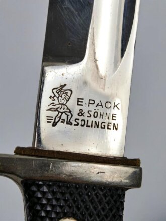 Extraseitengewehr KS98 Wehrmacht. Scheide Originallack, Hersteller E.Pack & Söhne Solingen, im Lacklederkoppelschuh. Ungereinigtes Stück