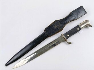 Extraseitengewehr KS98 Wehrmacht. Scheide Originallack, Hersteller E.Pack & Söhne Solingen, im Lacklederkoppelschuh. Ungereinigtes Stück