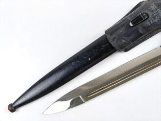 Extraseitengewehr KS98 Wehrmacht im Lacklederkoppelschuh. Saubee Klinge von Hörster Solingen. Scheide Originallack