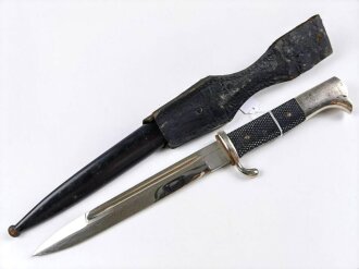Extraseitengewehr KS98 Wehrmacht im Lacklederkoppelschuh. Saubee Klinge von Hörster Solingen. Scheide Originallack
