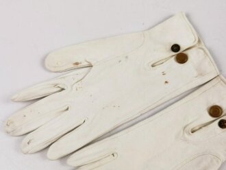 Kaiserreich, Weiße Handschuhe für Offiziere. Leicht angeschmutzt, stark getragenes , zwei unterschiedliche Grössen