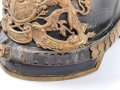 Bayern, Pickelhaube für einen Offizier der Chevaulegers. Dachbodenfund im Fundzustand