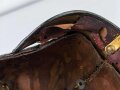 Bayern, Pickelhaube für einen Offizier der Chevaulegers. Dachbodenfund im Fundzustand