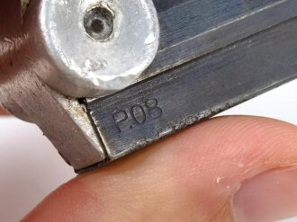 Magazin Pistole P08 Wehrmacht. Hersteller fxo, WaA37. Guter Zustand