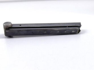Magazin Pistole P08 Wehrmacht. Blech geprägt, WaA83 im Boden