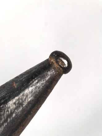 Seitengewehr Modell 84/98 zum k98 der Wehrmacht. Nummerngleiches Stück von F.Herder Solingen, datiert 1939. "Geienigtes" Stück, in originalem Koppelschuh