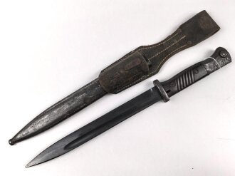 Seitengewehr Modell 84/98 zum k98 der Wehrmacht. Nummerngleiches Stück von F.Herder Solingen, datiert 1939. "Geienigtes" Stück, in originalem Koppelschuh