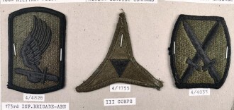 U.S.Army, Sammlung Ärmelabzeichen, Verschiedene Verbände, auf Karton getackert