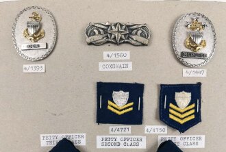 U.S. Coast Guard, Sammlung Abzeichen der Küstenwache, auf Karton getackert