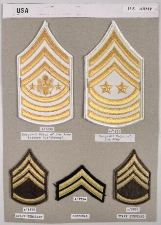 U.S. Army, Sammlung Ärmelabzeichen der Infanterie, auf Karton getackert