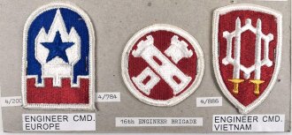 U.S. Army, Sammlung Ärmelabzeichen " Ingenieure ", auf Karton getackert