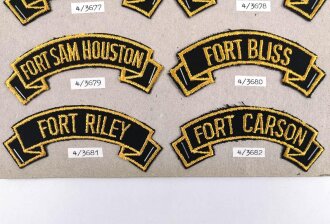 U.S.Army, Sammlung Ärmelabzeichen, auf Karton getackert