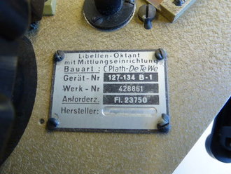 Libellenoktant Luftwaffe ( Navigationsinstrument)  in Transportkasten. Optisch einwandfreier Zustand, Funktion nicht geprüft